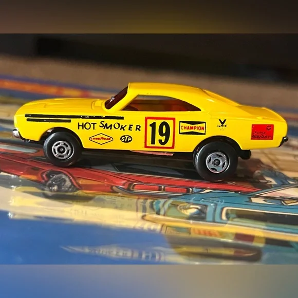 RARE Vintage Matchbox Superfast No. V Hot Smoker 1971 Lesney England Yellow - Picture 7 of 9